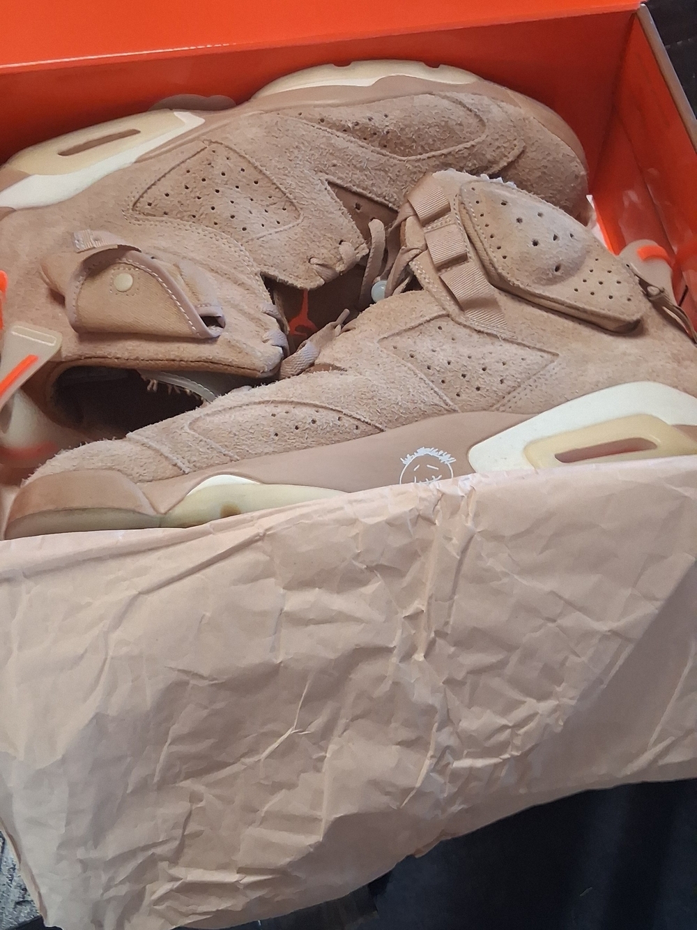 Jordan 6s Travis Scotts Men’s Size Sneakers in Tan